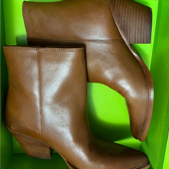 Sam Edelman Jane Boot - Picture 3 of 5